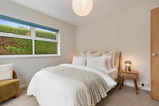 Fern Hill - Close to Village and Beach - 3