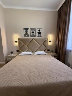 Royal Expo Deluxe Apartments - 8