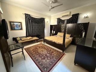 Luxury Private Rooms DHA Phase 4 Karachi - 8
