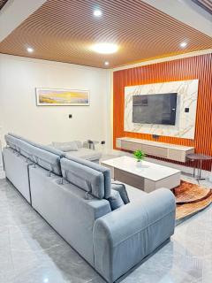 Sapphire Suites Luxury Living Apartments - 3