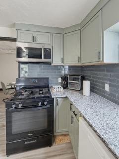 The Warm Retreat 3BR Home in Pryor OK - 9