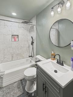 The Warm Retreat 3BR Home in Pryor OK - 8