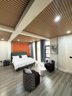 Sapphire Suites Luxury Living Apartments - 9