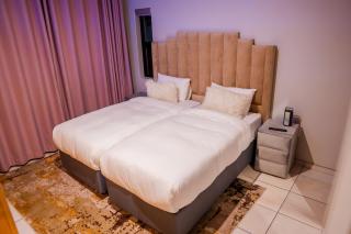 AB&AB Guesthouse Bedfordview - 7