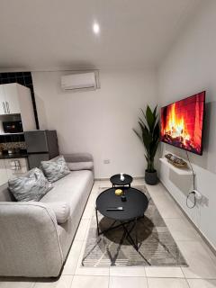 Trendyhomes - 0