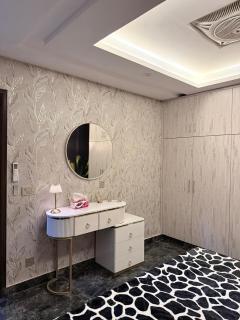 Luxury Apartment in Bahria town - 5