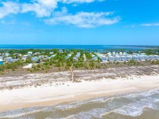 Woofs and Waves by Pristine Properties Vacation Rentals - 9