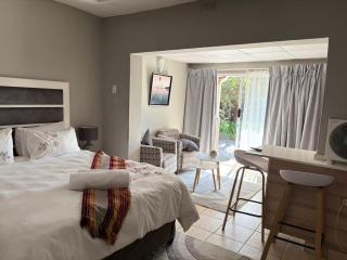 Comfort e Casa Guest Lodge Near OR Tambo Airport - 5