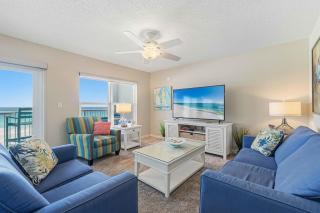 Spacious gulf front condo with beach access - 9