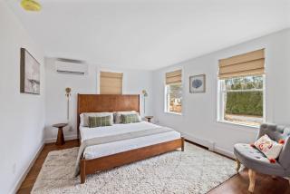 Salt Breeze Bungalow - Close to beaches and town - 5