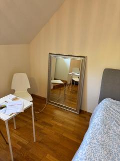 Studio 10 Rhine View - Quiet and Cozy - 10min walk to City Center, 15min to Main Station - 3