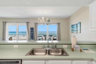 Beachfront condo with ocean & pool views beach setup included drive to dining - 4