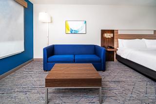 Holiday Inn Express & Suites Senatobia I-55 by IHG - 8