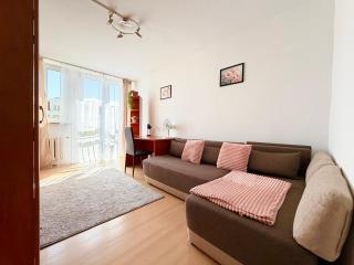 Park Skowroni Comfort Apartment by BookingHost - 1