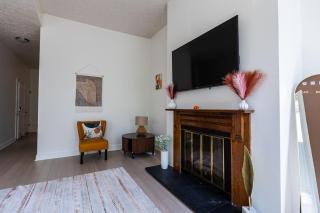Liverpool Luxe Stylish 1BR Retreat - 4