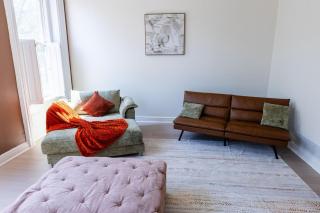 Liverpool Luxe Stylish 1BR Retreat - 9