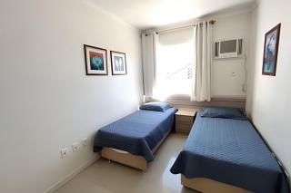 Apartamento 400m da Praia de Bombas - 2 dorms 6 pessoas - 6
