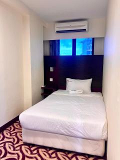 Safwah Homestay at South China Sea Place Suites, KK - 7