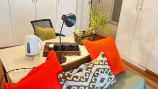 Artzy's Garden View 1km to Olivedale Clinic - 3