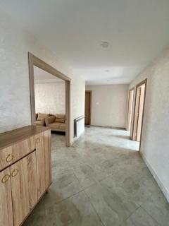 Beautiful, Sunny Apartment with a Great View! - 1