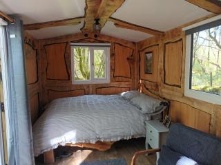 Woodland glamping cabin - 8