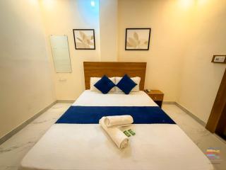 H B K Hotel Near Prem Mandir - 1
