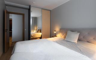 Spacious 2BR in Yacht Club Sauna and Great Views - 3