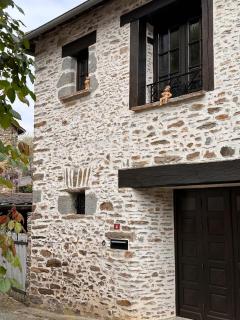 GrapeVine Cottage - 1