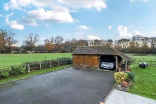 Luxury Ascot Villa Steps from Royal Ascot, 5 mins to Legoland Windsor Resort, 10 mins to Windsor Castle - 8