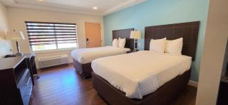 Curtis Inn & Suites - 2