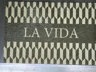 La Vida - 7