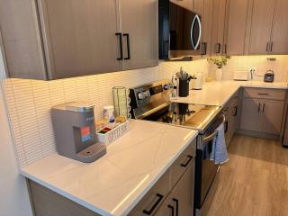 Spacious 6BR Duplex | UTSW + Downtown - 2