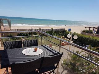 Gava Mar apartment with beach view - 0