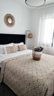 Sea View 2-bedroom Apartment in Paphos Port - 7