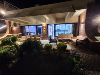 Cosy Romantic Sea View Villa at a 5 Hotel - 5