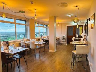 Cosy 2 Bed Cornish Coastal Home - 5