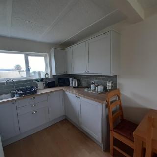 Cosy 2 Bed Cornish Coastal Home - 4