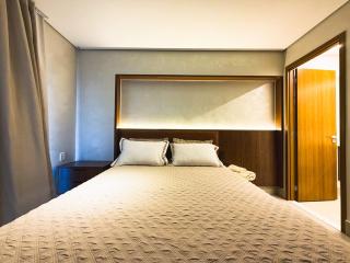 Luxury Apartment close to Alameda Ricardo Paranhos - 8