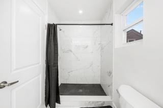 LIV luxury 30 mins to NYC, Near EWR & MetLife - 1