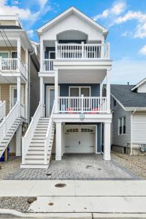 Cozy Shoregri La! - Beach block! - 9