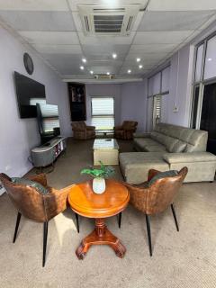 La Belva Court - 5