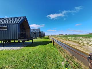 Wad & Loft unieke paalwoning vlakbij de Waddenzee - 9