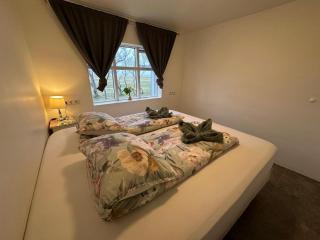 Hrutafell guesthouse - 9