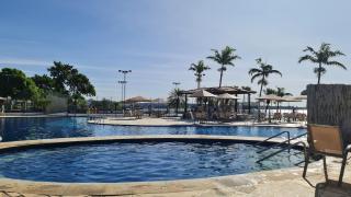 Flat 135 beira lago em Brasília - 0