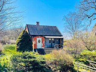 6 person holiday home in LÖVESTAD - 2