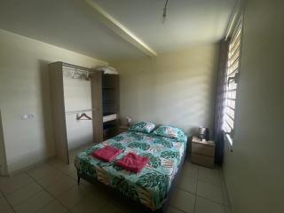 Quiet 3-room apartment with bay view - rest and teleworking - 3