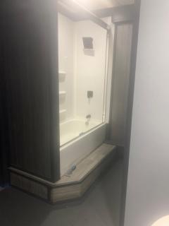 Storefront apartment - 4