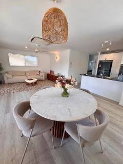 Spacious Private 2BR Guest Suite - 4