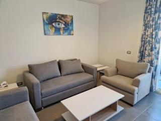 3 bedrooms garden unit with private beach by the lagoon - 3