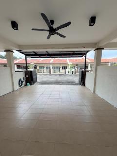 Cozy Homestay Sungai Siput 3BR House 6-9 Pax - 9